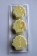 Load image into Gallery viewer, Lemon Buttercream
