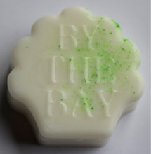 Load image into Gallery viewer, Coconut and Lime
